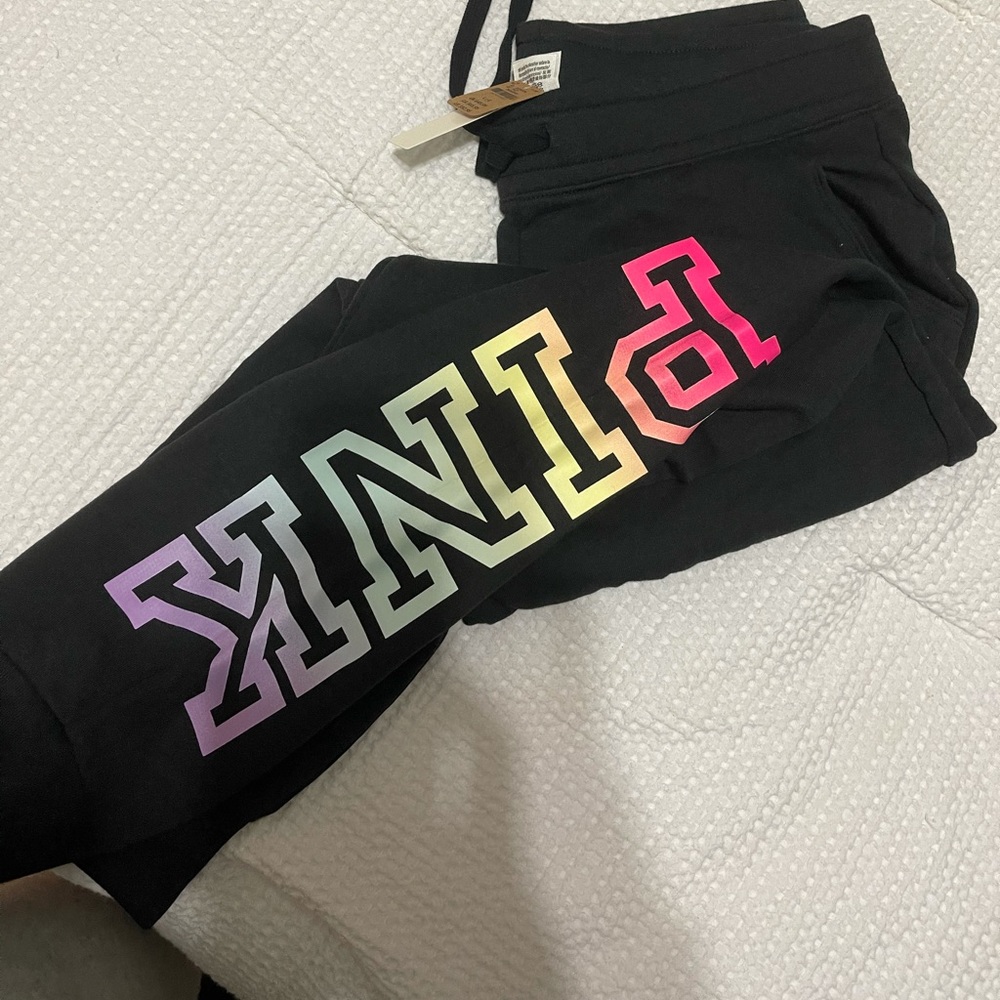 VS Pink joggers